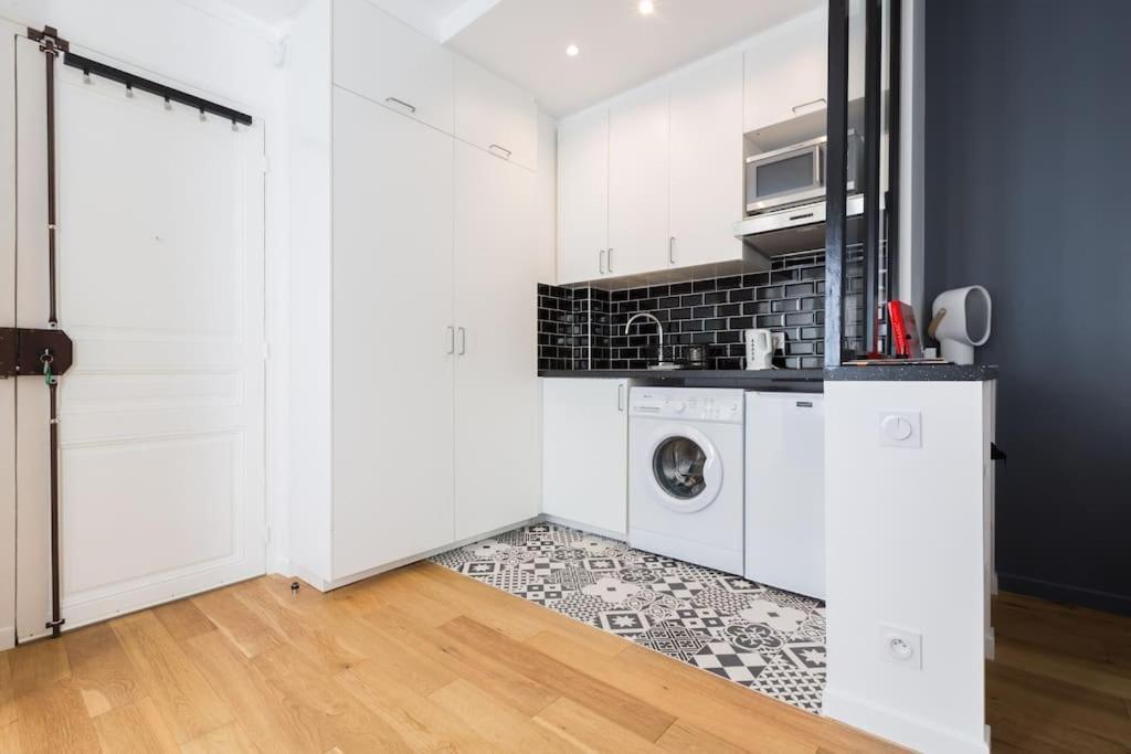 Charming Flat In Montmartre Apartment